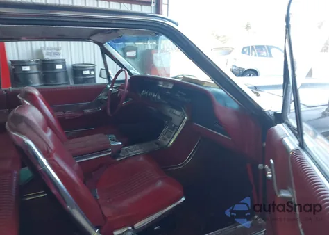 1964 Ford Thunderbird z USA, uszkodzony, nr VIN LOT-1-43756289